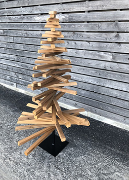 Der Cross Tree Dekobaum aus Holz vom Holzfachhandel herbholz